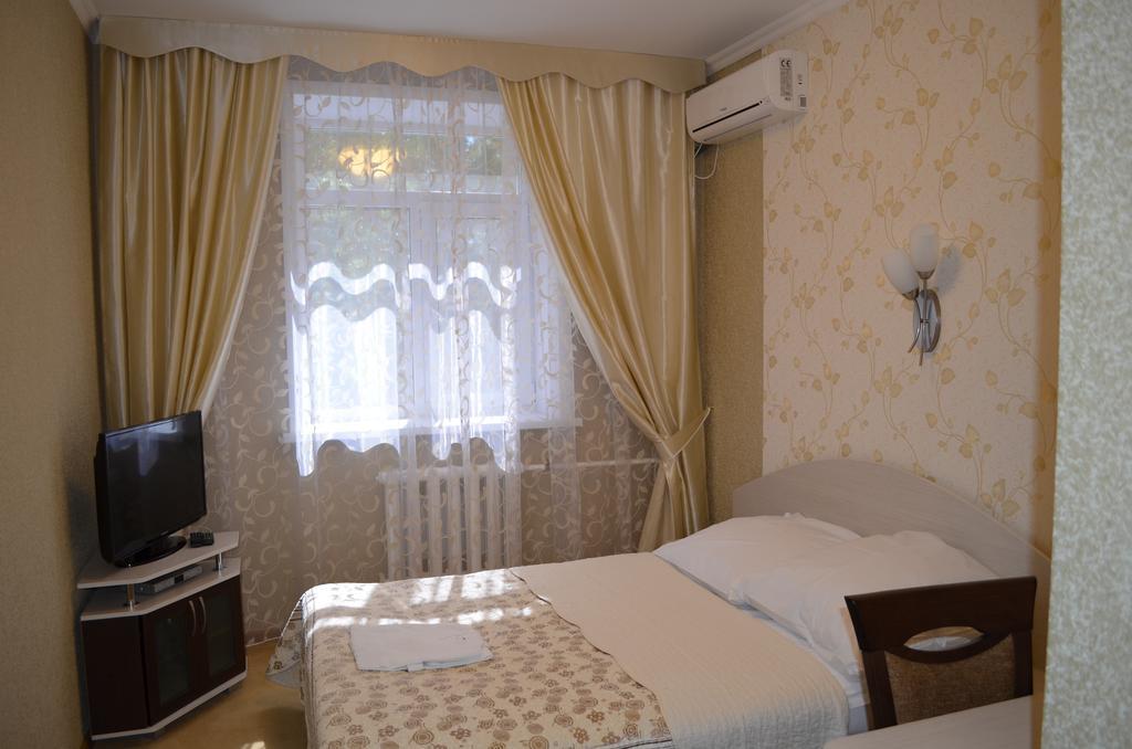 Mereke Hotel Öskemen Ruang foto