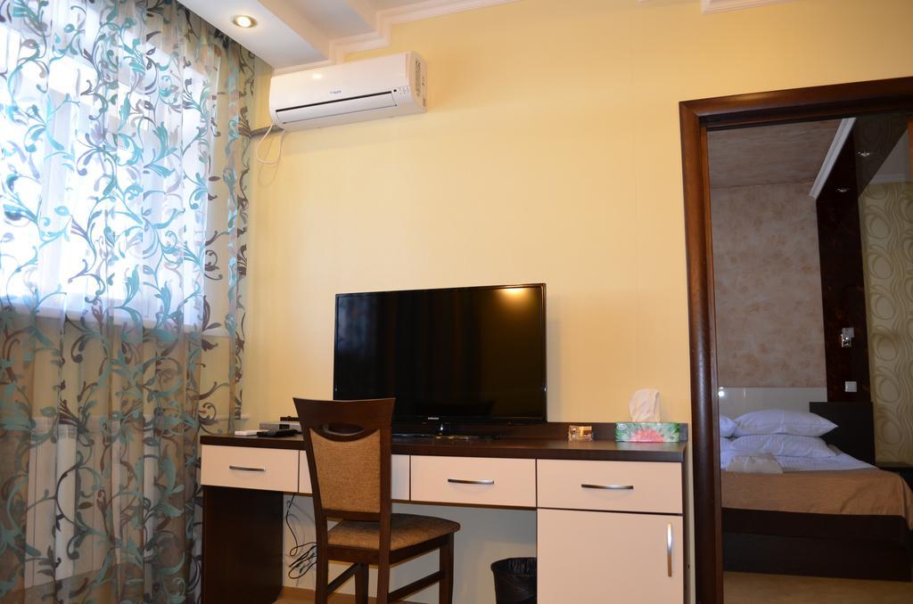 Mereke Hotel Öskemen Ruang foto