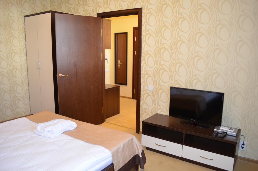 Mereke Hotel Öskemen Ruang foto