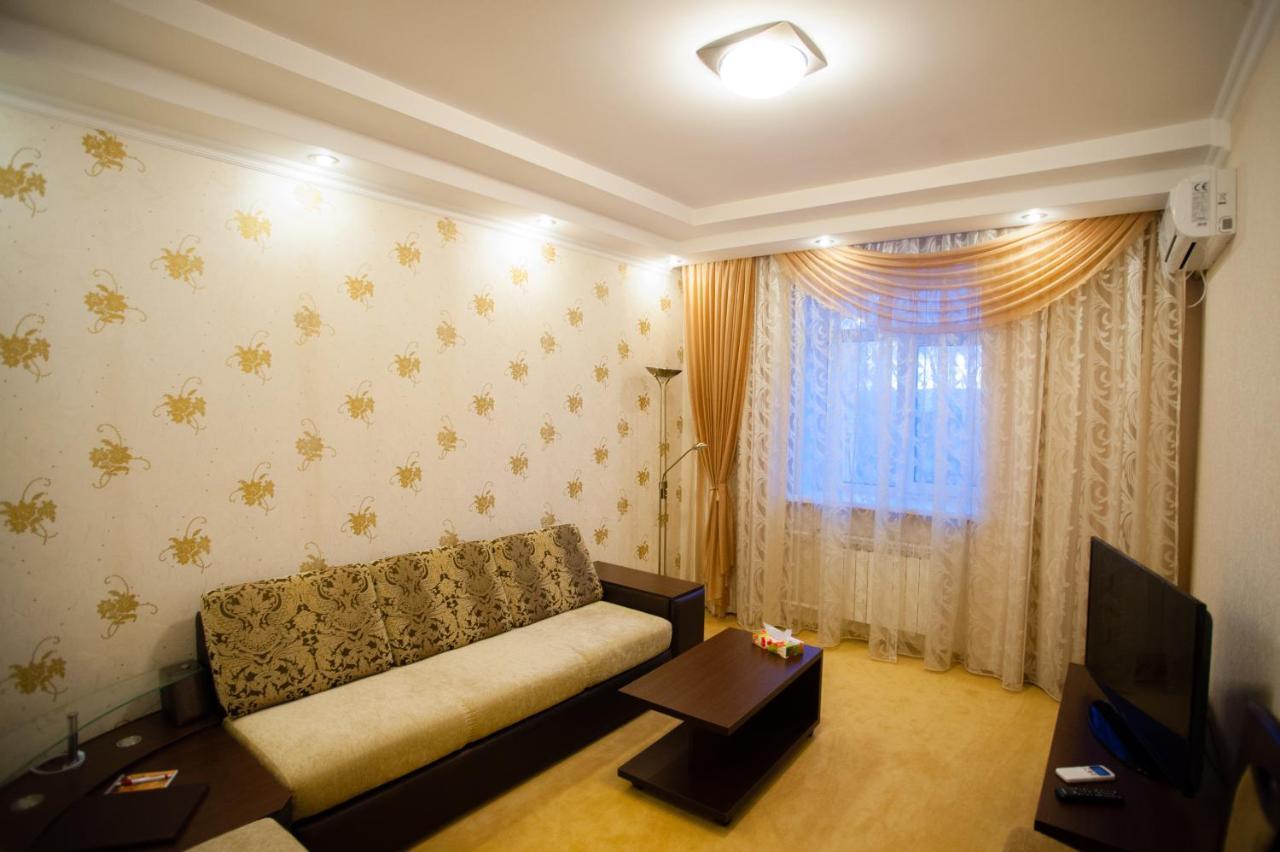 Mereke Hotel Öskemen Bagian luar foto